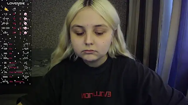 Snapshot of vendymories chatting on October 2025 01:53:02 PM vendymories online show from October 2025 01:53:02 PM