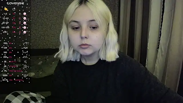 Snapshot of vendymories chatting on October 2025 11:38:02 PM vendymories online show from October 2025 11:38:02 PM