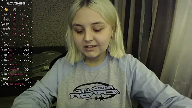 Snapshot of vendymories chatting on October 2025 11:57:01 PM vendymories online show from October 2025 11:57:01 PM