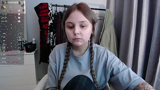 Snapshot of vendymories chatting on February 2026 03:46:02 PM vendymories online show from February 2026 03:46:02 PM