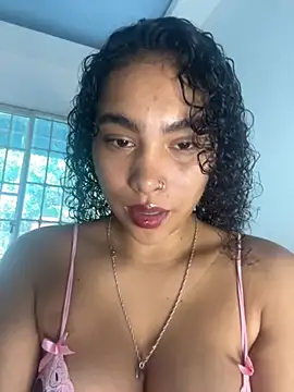 SophieD online show from April 2026 12:58:02 PM