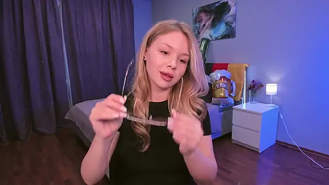 AdalineLove online show from September 2025 12:51:01 PM