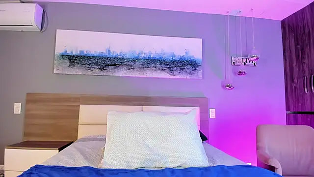  Ashly 77 online show from October 2025 07:02:01 PM