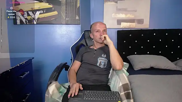 Snapshot of DaddyPoweer chatting on September 2025 12:15:01 AM DaddyPoweer online show from September 2025 12:15:01 AM