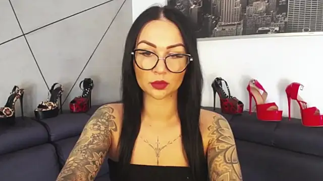 Snapshot of Fayestrip chatting on September 2025 02:40:02 PM Fayestrip online show from September 2025 02:40:02 PM
