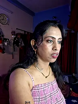 Love Beauty01 online show from April 2026 06:43:02 PM