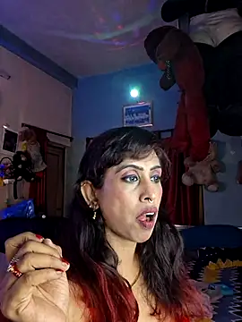 Love Beauty01 online show from June 2026 06:42:01 PM