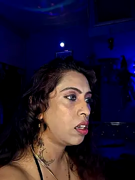 Love Beauty01 online show from August 2026 07:06:01 PM