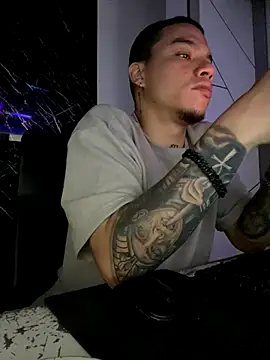 Snapshot of AlphaMasterXxx chatting on September 2025 12:38:02 PM AlphaMasterXxx online show from September 2025 12:38:02 PM