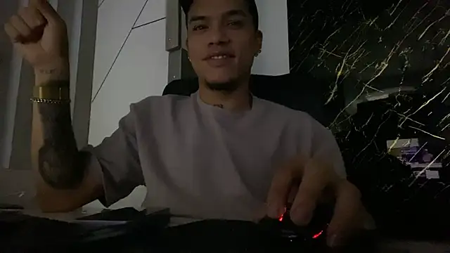 Snapshot of AlphaMasterXxx chatting on September 2025 12:56:02 AM AlphaMasterXxx online show from September 2025 12:56:02 AM