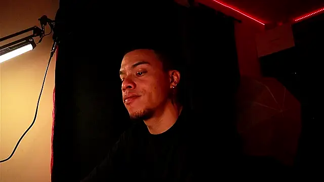 Snapshot of AlphaMasterXxx chatting on October 2025 06:11:02 AM AlphaMasterXxx online show from October 2025 06:11:02 AM