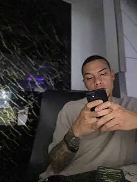 Snapshot of AlphaMasterXxx chatting on October 2025 09:36:01 PM AlphaMasterXxx online show from October 2025 09:36:01 PM