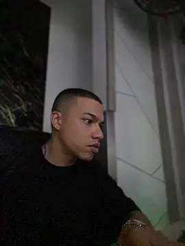 Snapshot of AlphaMasterXxx chatting on October 2025 03:07:01 AM AlphaMasterXxx online show from October 2025 03:07:01 AM