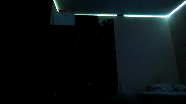 Snapshot of AlphaMasterXxx chatting on October 2025 03:43:01 AM AlphaMasterXxx online show from October 2025 03:43:01 AM