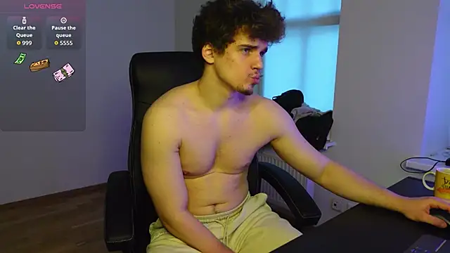 Snapshot of Ricky_Becko chatting on January 2026 02:10:01 PM Ricky Becko online show from January 2026 02:10:01 PM