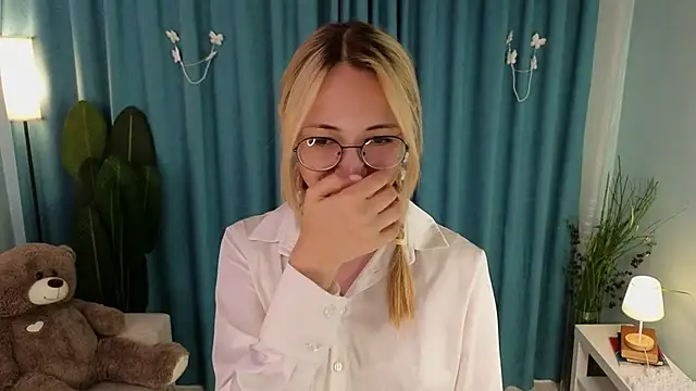 Marry sharp online show from September 2025 09:14:02 PM