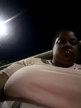 Karamelsaus online show from October 2025 04:24:01 AM