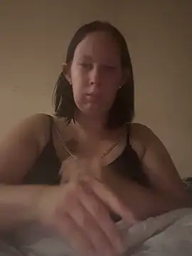 Snapshot of xSiindy95 chatting on October 2025 09:24:01 PM xSiindy95 online show from October 2025 09:24:01 PM