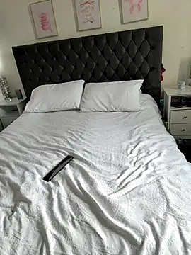 brunetteGirl274 online show from October 2025 11:19:02 AM