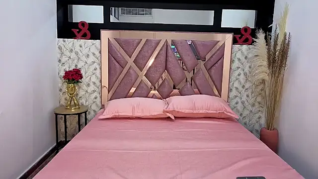 Snapshot of mysterius_boy chatting on December 2025 08:37:02 PM mysterius boy online show from December 2025 08:37:02 PM