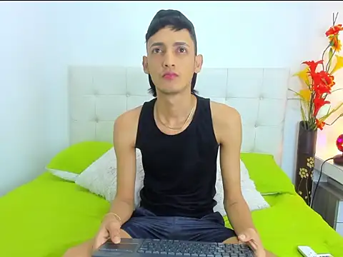 Snapshot of EithamDawson chatting on September 2025 01:22:01 PM EithamDawson online show from September 2025 01:22:01 PM
