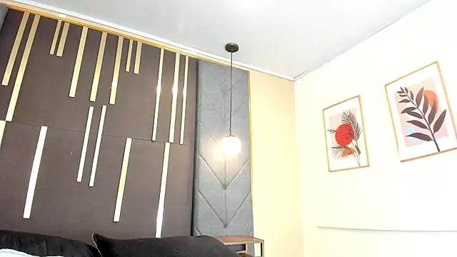 OliviGrace online show from June 2026 12:32:02 AM