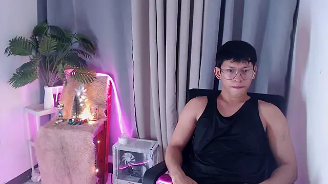 Snapshot of pinkcock_froi2305 chatting on November 2025 08:31:02 AM pinkcock froi2305 online show from November 2025 08:31:02 AM