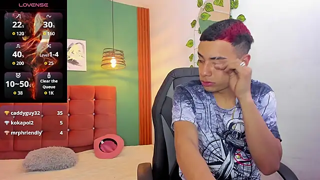 Aisha andy online show from November 2025 02:33:01 AM