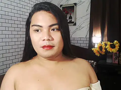 Snapshot of TSbrianaHugeCock chatting on October 2025 01:13:01 AM TSbrianaHugeCock online show from October 2025 01:13:01 AM