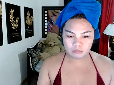 TSbrianaHugeCock online show from April 2026 02:59:01 PM