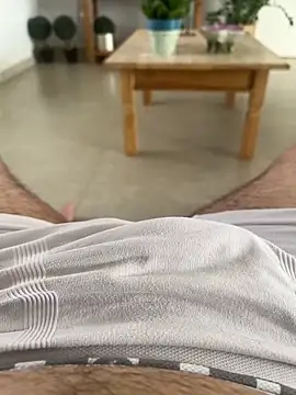 Snapshot of Novinho16cmz chatting on October 2025 04:14:02 PM Novinho16cmz online show from October 2025 04:14:02 PM