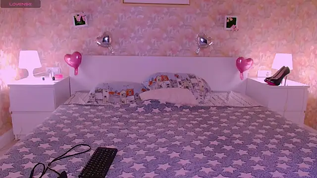 Snapshot of Little_Rockk chatting on June 2026 09:12:01 AM Little Rockk online show from June 2026 09:12:01 AM