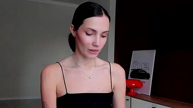 Snapshot of AdeleShinemm chatting on November 2025 09:41:01 AM AdeleShinemm online show from November 2025 09:41:01 AM