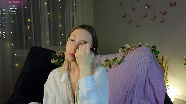 NyxaThorn online show from January 2026 02:44:01 PM