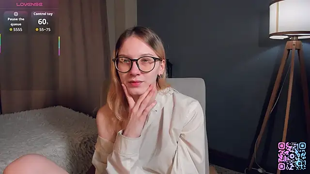 SharylSmalt online show from February 2026 01:10:02 AM