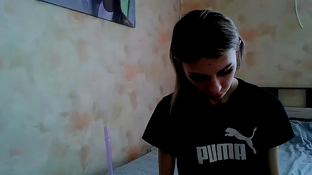 Crazy Empresis online show from April 2026 05:46:01 AM