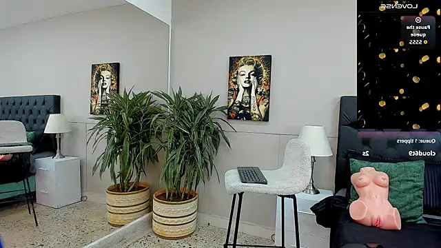 Snapshot of emilio_brandon chatting on October 2025 11:09:02 AM emilio brandon online show from October 2025 11:09:02 AM