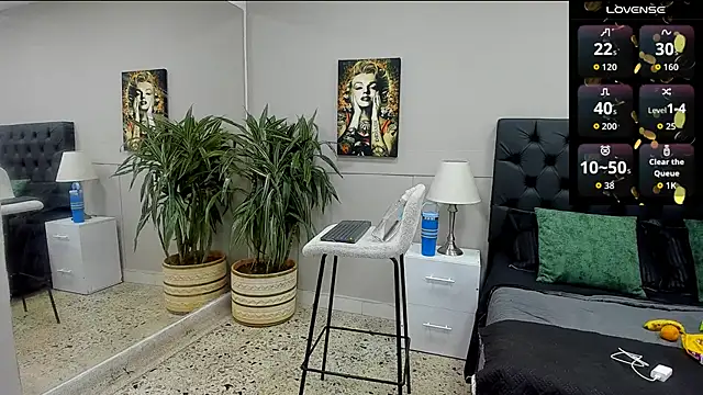 Snapshot of emilio_brandon chatting on October 2025 10:49:02 AM emilio brandon online show from October 2025 10:49:02 AM