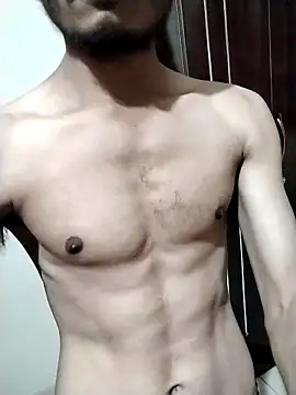 alure0 online show from October 2025 07:00:01 PM