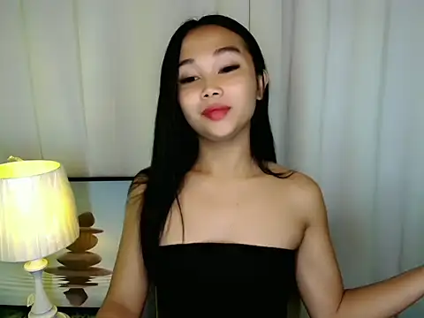SultryCyraFoxmore online show from July 2026 04:47:01 AM