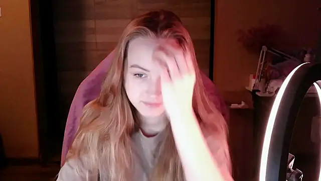 Snapshot of BunnySunshine chatting on October 2025 12:13:02 PM BunnySunshine online show from October 2025 12:13:02 PM