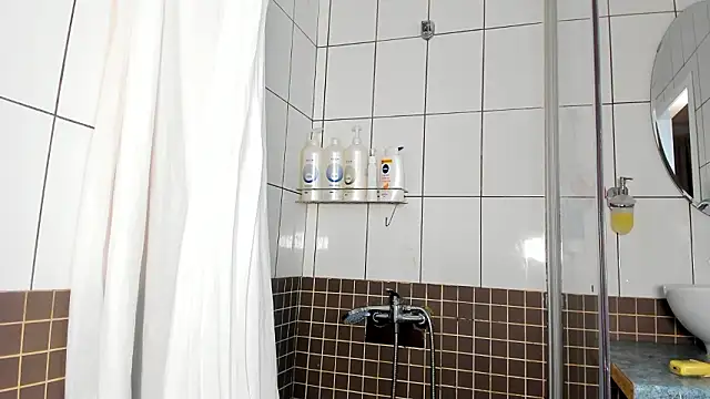 MilliMouse online show from March 2026 10:27:01 PM