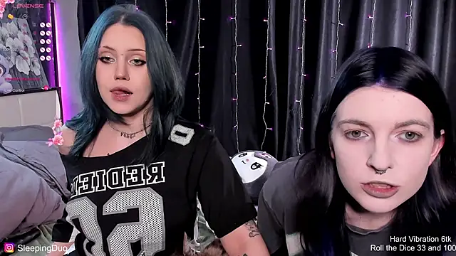 Threesomebabes online show from December 2025 04:36:02 PM