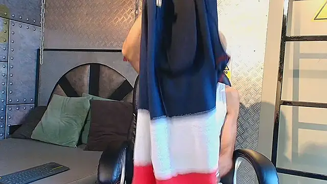 Snapshot of MarcusRain_ chatting on November 2025 06:48:02 PM MarcusRain online show from November 2025 06:48:02 PM