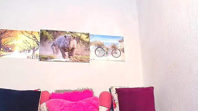 Snapshot of LoloQueen5 chatting on September 2025 11:28:02 PM LoloQueen5 online show from September 2025 11:28:02 PM