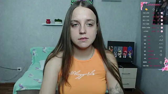 Snapshot of Violetwin chatting on September 2025 03:55:01 PM Violetwin online show from September 2025 03:55:01 PM