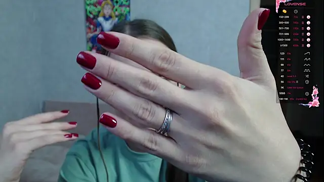 Snapshot of Violetwin chatting on September 2025 06:01:02 PM Violetwin online show from September 2025 06:01:02 PM