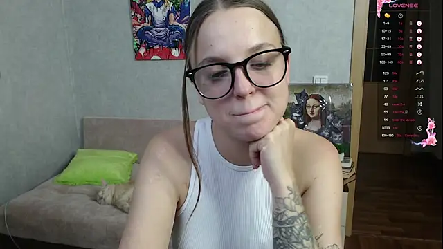 Snapshot of Violetwin chatting on September 2025 06:57:02 PM Violetwin online show from September 2025 06:57:02 PM