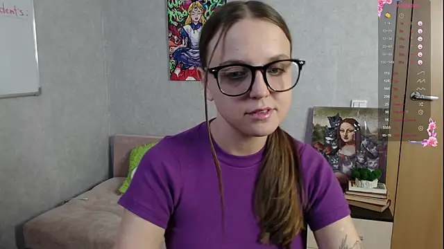 Snapshot of Violetwin chatting on October 2025 06:14:02 PM Violetwin online show from October 2025 06:14:02 PM