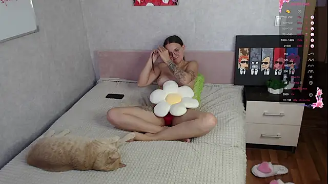 Snapshot of Violetwin chatting on October 2025 10:49:02 AM Violetwin online show from October 2025 10:49:02 AM